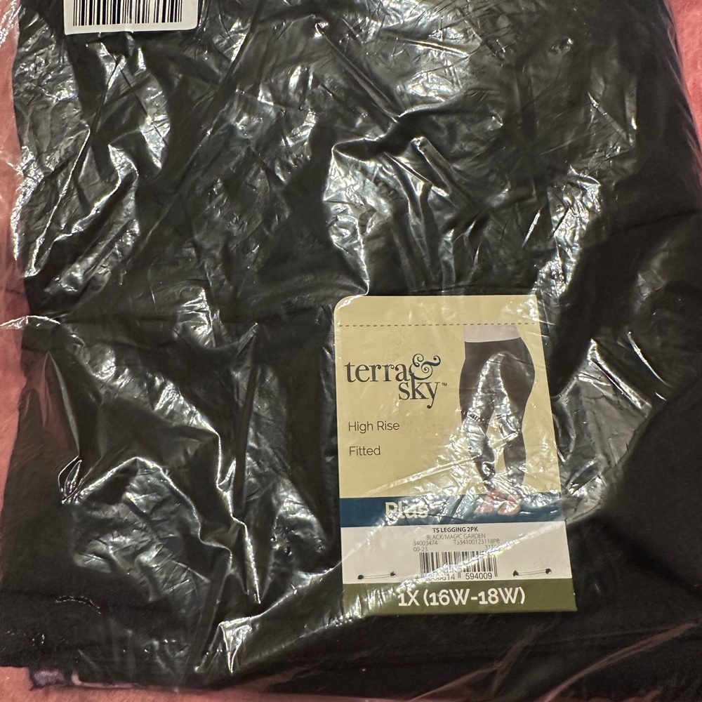 NIP Terra & Sky Black High Rise Leggings 2 pack with a pink floral